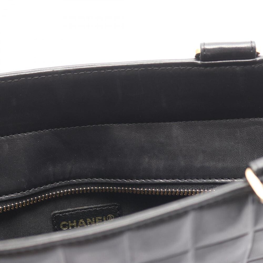 CHANEL Black Lambskin Leather Tote Bag - Picture 7 of 14